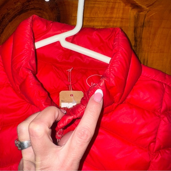 Red Quilted Puffer Vest with Stand-Up Collar - Picture 3 of 7